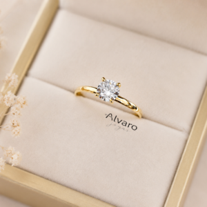 Anillo de compromiso de oro 18kt
